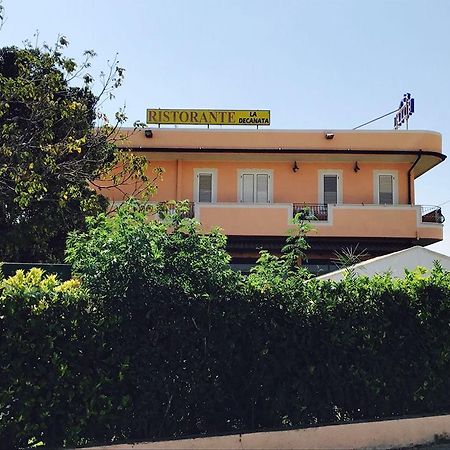 Hotel Ristorante La Decanata Le Castella  Zewnętrze zdjęcie